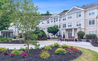 Benchmark Senior Living at Forge Hill - 11 Photos - Franklin